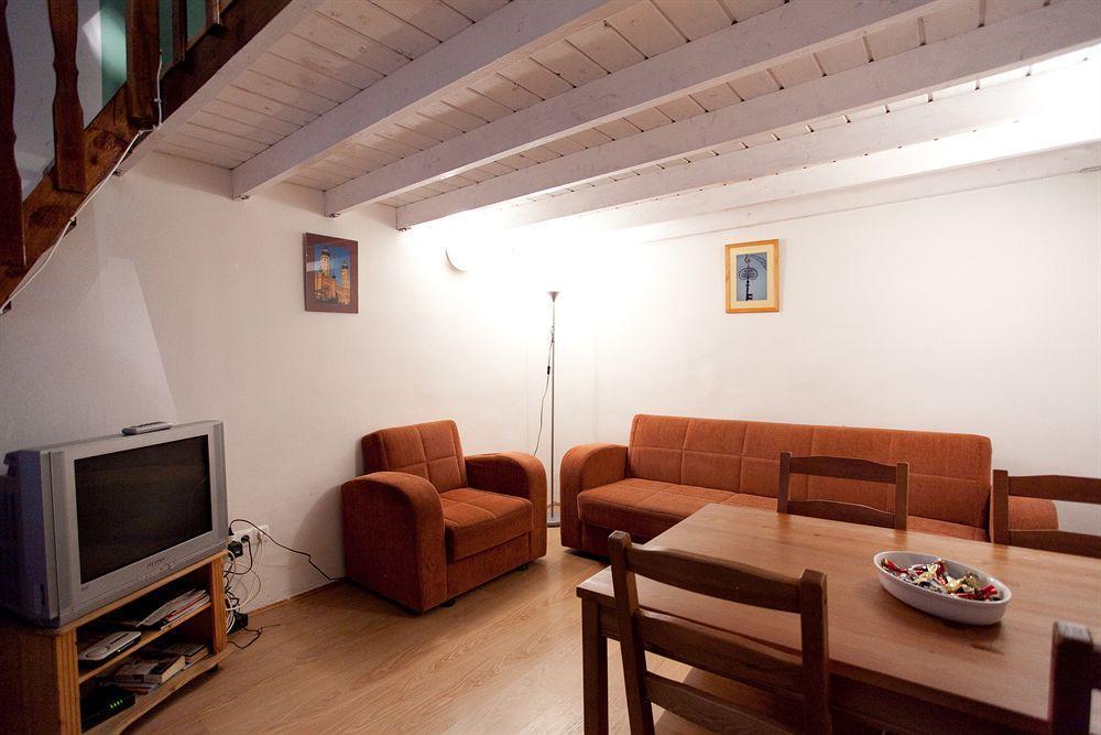 Budapest Easy Flat Opera Extérieur photo