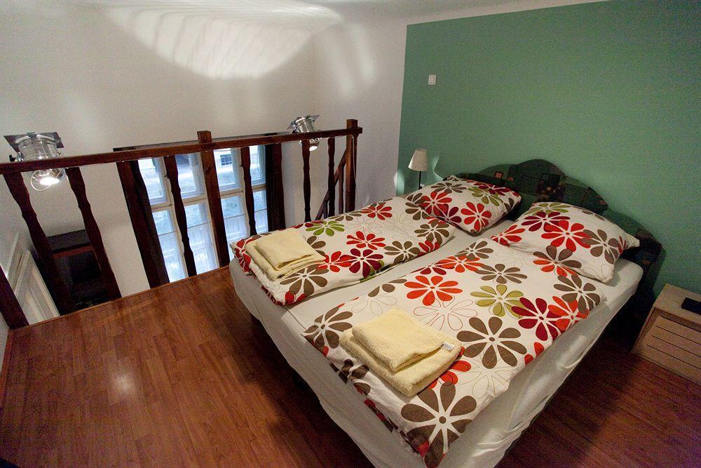 Budapest Easy Flat Opera Extérieur photo