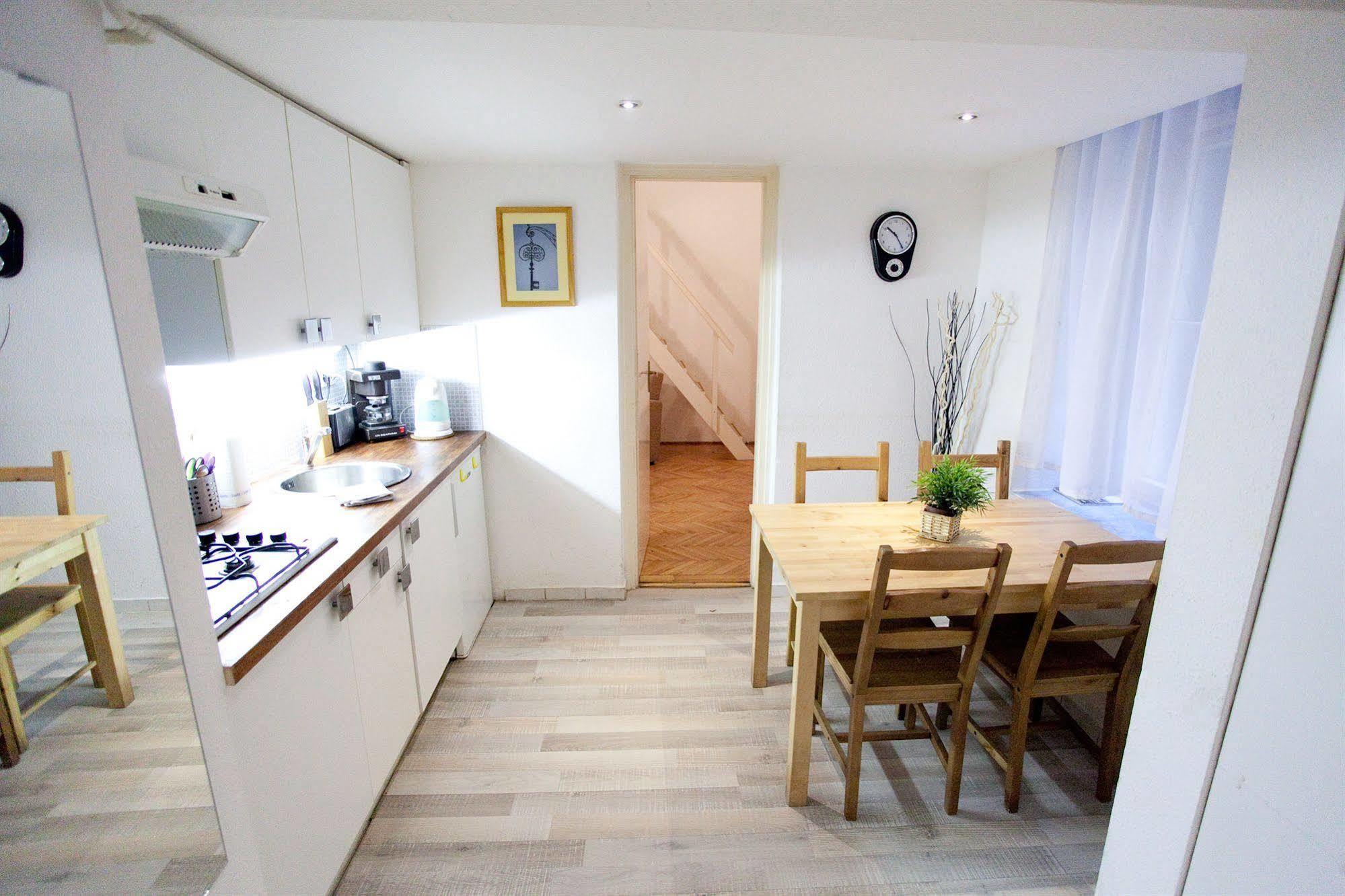 Budapest Easy Flat Opera Extérieur photo