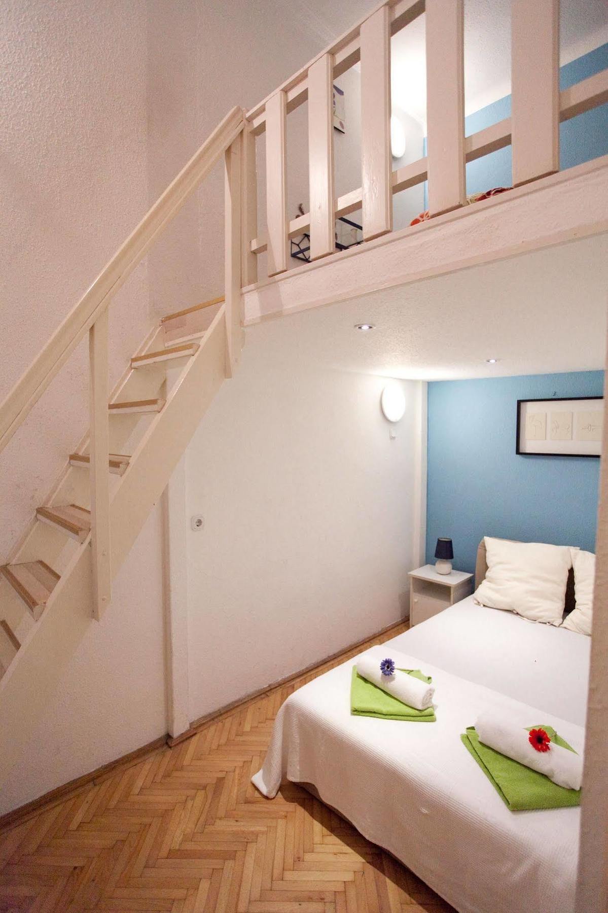 Budapest Easy Flat Opera Extérieur photo