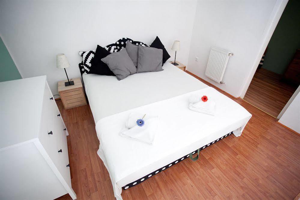 Budapest Easy Flat Opera Extérieur photo