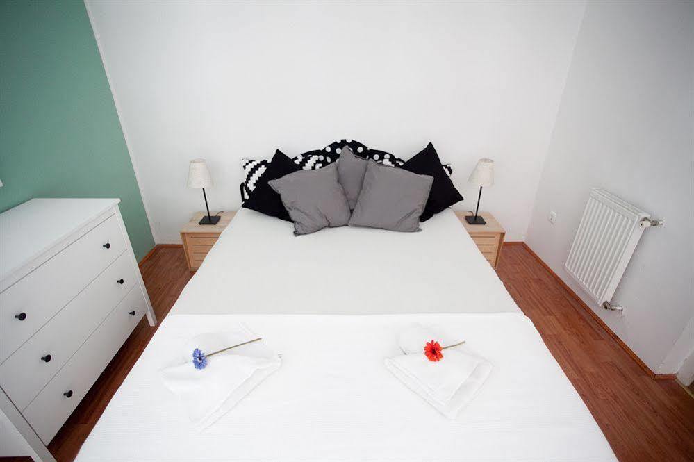 Budapest Easy Flat Opera Extérieur photo